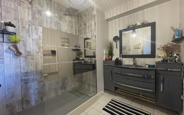 Appartement à vendre    2 pièces • 75,69 m2 Montpellier