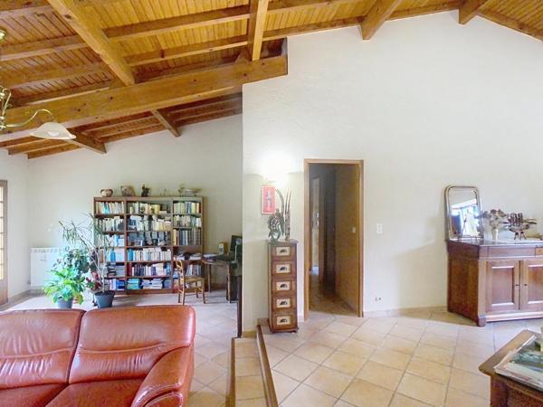 Gasconne avec grand hangar dans un quartier bucolique d’Auch