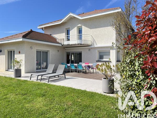 Maison à vendre 7 pièces 233 m² La Buisse