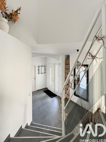 Maison à vendre 7 pièces 233 m² La Buisse