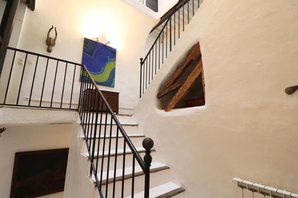 Maison bourgeoise Saint Hippolyte Du Fort , Cévennes, cachet ancien et volumes d'exception