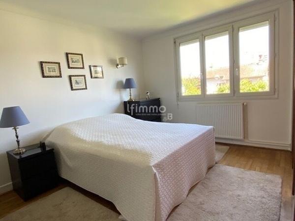 Maison 4 pièces avec jardin et terrasse, proche des bords de marne