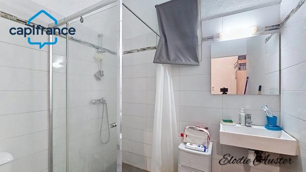 Lot de 3 studios et 1 local commercial Le RAIZET 9% de rentabilité