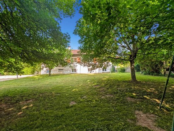 Maison type Bastide de plain pied rénovée, sur parcelle constructible