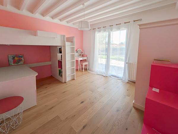 Maison type Bastide de plain pied rénovée, sur parcelle constructible