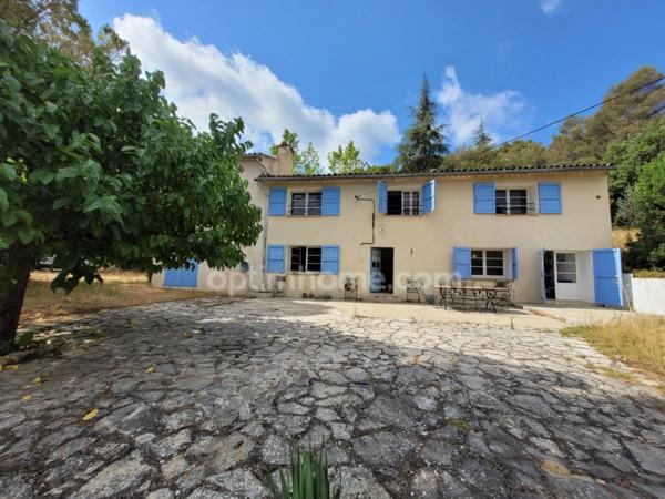 À VENDRE – VILLA EN PROVENCE – 200 m² – TERRAIN 11 000 m²