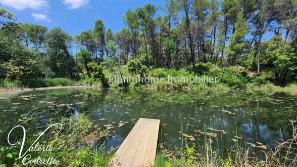 À VENDRE – VILLA EN PROVENCE – 200 m² – TERRAIN 11 000 m²