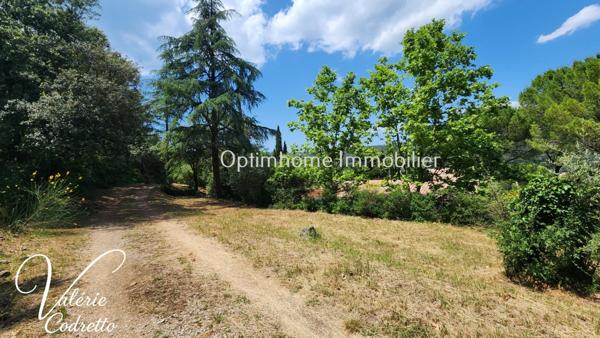 À VENDRE – VILLA EN PROVENCE – 200 m² – TERRAIN 11 000 m²