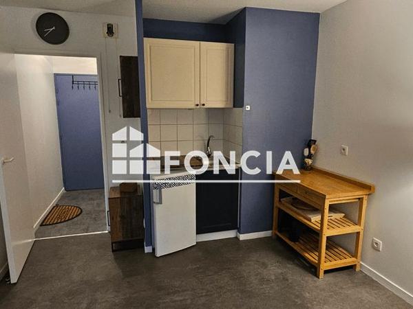 Location Studio 18 m² - 18 RUE DE LA REPUBLIQUE Noisy Le Grand 93160