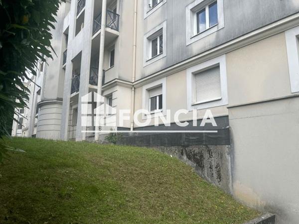 Location Studio 18 m² - 18 RUE DE LA REPUBLIQUE Noisy Le Grand 93160