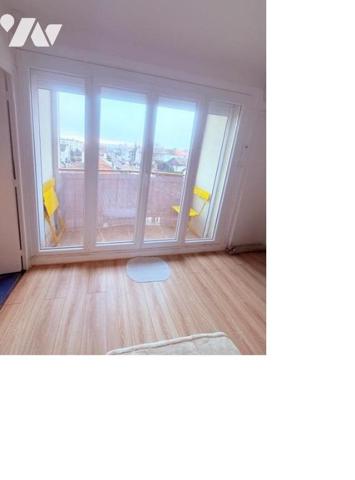 Appartement familiale dans résidence au calme - A rafraichir