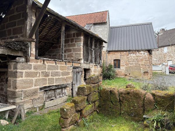 Charmante maison rénovée avec dépendances et vue imprenable Saint aulaire