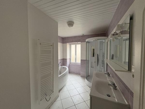 Charmante maison rénovée avec dépendances et vue imprenable Saint aulaire