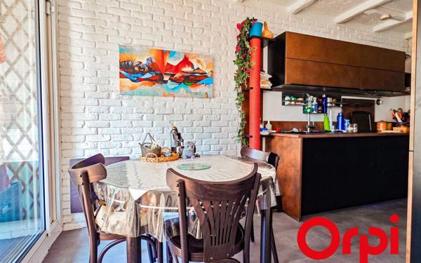 Appartement à vendre    5 pièces • 102,79 m2 Lyon 8