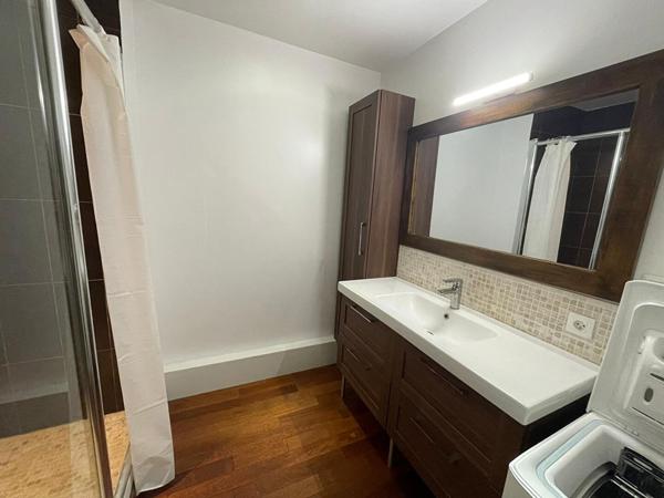 À LOUER - APPARTEMENT MEUBLÉ - MENNECY