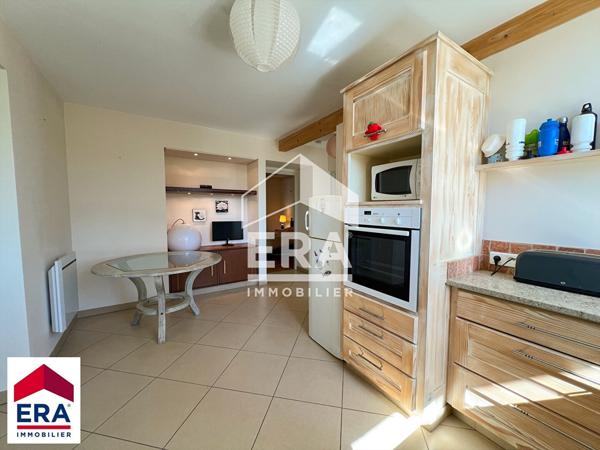 Maison avec deux logement très belles prestations extérieurs jardin et garages