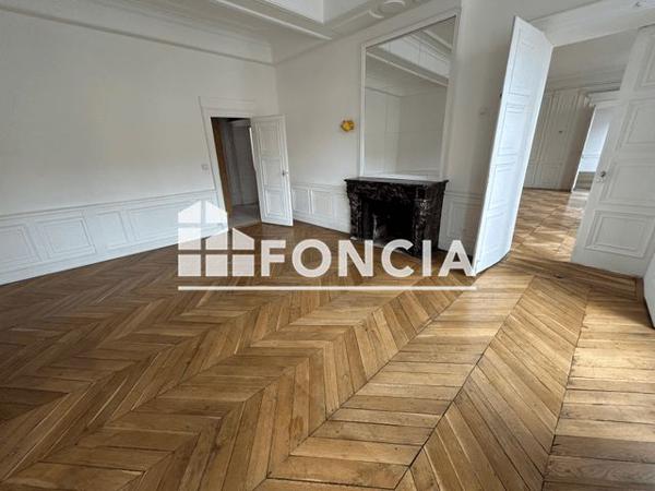 Location Appartement 5 pièces 204.6 m² - 1 RUE ANTOINE DE SAINT EXUPERY Lyon 69002