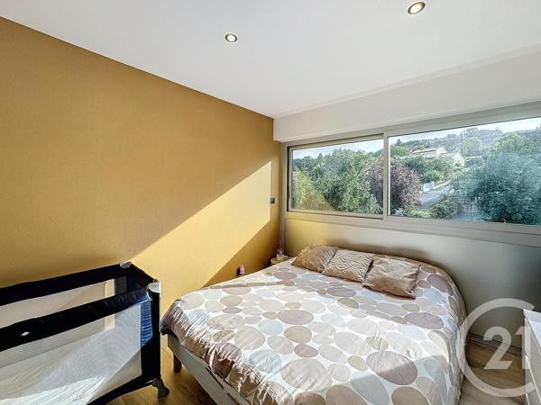 Appartement F3 à vendre  3 pièces - 64,64 m2 LE PUY EN VELAY - 43