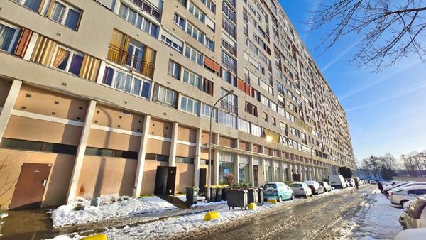 APPARTEMENT 3 PIÈCES 55M2 - SAVIGNY SUR ORGE, CALME AVEC PARKING