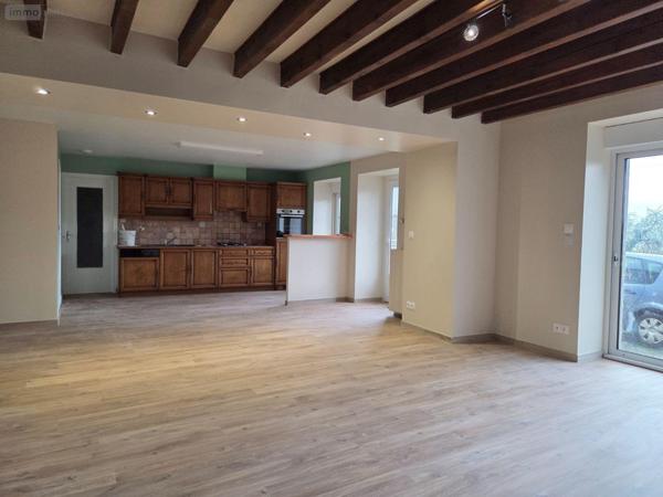 Maison rurale à louer à Saint-Aubin-du-Désert en Mayenne (53700), ref : 1384