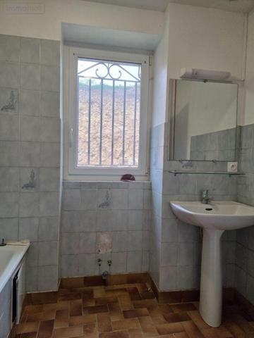 Maison rurale à louer à Saint-Aubin-du-Désert en Mayenne (53700), ref : 1384