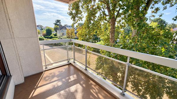 Appartement d'exception F5 dans résidence de standing face lac.