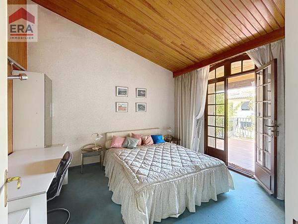 AIX-EN-PROVENCE SAINT-JEROME MAISON D' ARCHITECTE  10 PIECES jardin