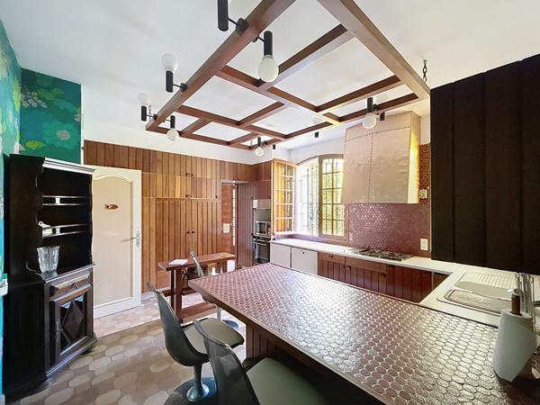 AIX-EN-PROVENCE SAINT-JEROME MAISON D' ARCHITECTE  10 PIECES jardin