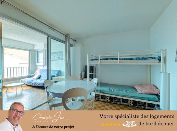 Appartement avec loggia vue mer et parking privé