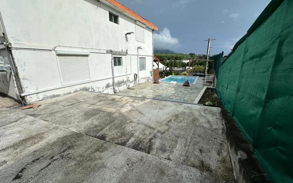 Appartement à louer    4 pièces •  Baillif