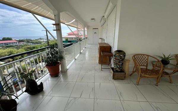 Appartement à louer    4 pièces •  Baillif