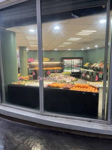 Commerce à vendre 3 pièces de 105 m²