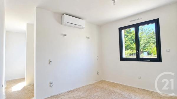 Maison à vendre  6 pièces - 116 m 2   LEOGNAN  - 33