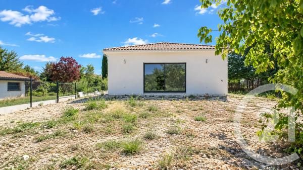 Maison à vendre  6 pièces - 116 m 2   LEOGNAN  - 33