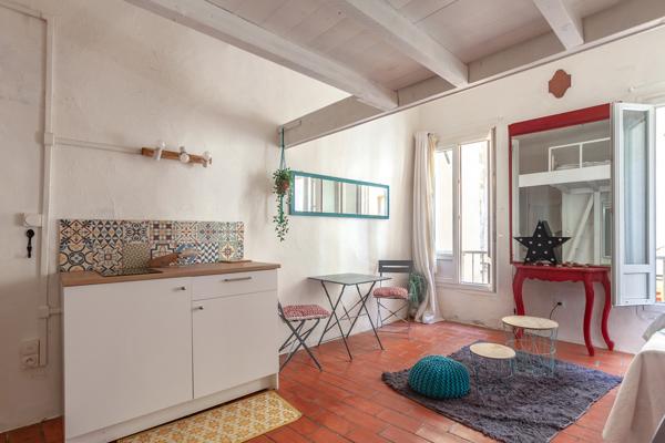 Studio avec mezzanine en plein Centre-Ville