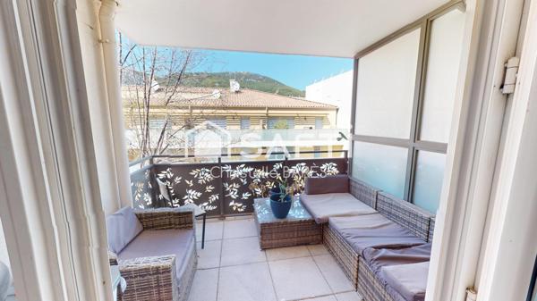 Appartement T2 avec terrasse et place de parking privée - vendu loué