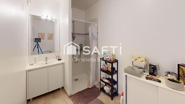 Appartement T2 avec terrasse et place de parking privée - vendu loué