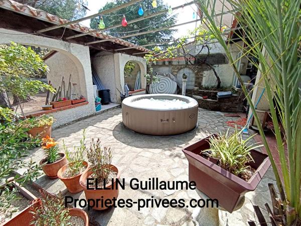 Maison mitoyenne 3 faces type mas