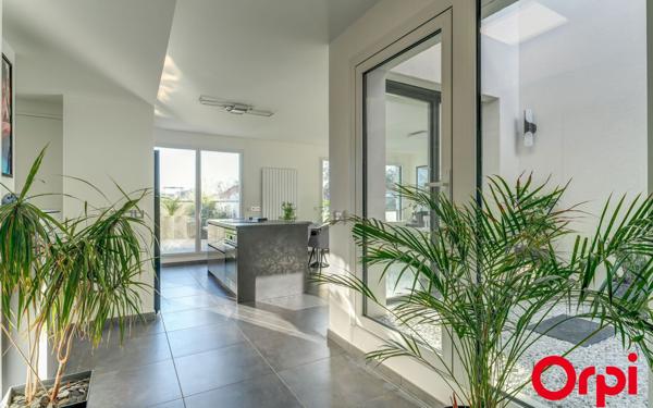 Appartement à vendre    5 pièces • 112,85 m2 Villeurbanne