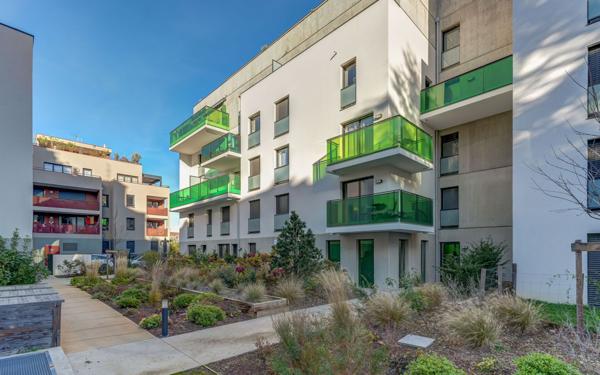 Appartement à vendre    5 pièces • 112,85 m2 Villeurbanne