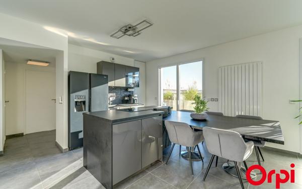 Appartement à vendre    5 pièces • 112,85 m2 Villeurbanne