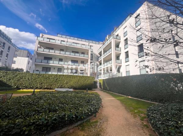 Appartement
         2 pièces
        - 46 m² Exclusivité 229 000 € *