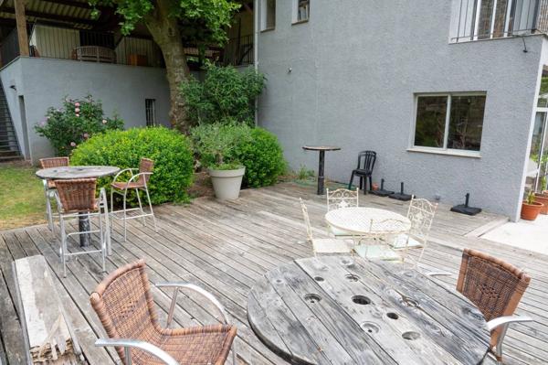 Très belle bâtisse