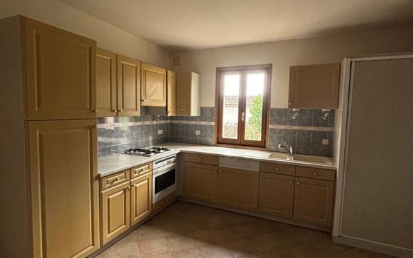 Maison à vendre    4 pièces • 100 m2 Nalliers