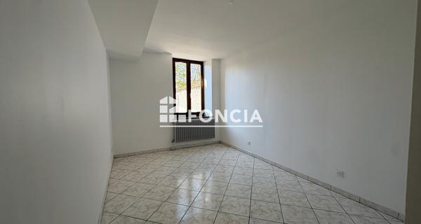 Location Appartement 3 pièces 81.31 m² - Beynost 01700