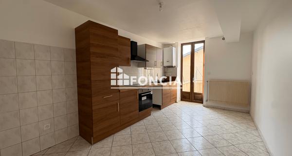 Location Appartement 3 pièces 81.31 m² - Beynost 01700