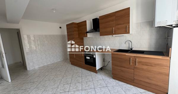 Location Appartement 3 pièces 81.31 m² - Beynost 01700