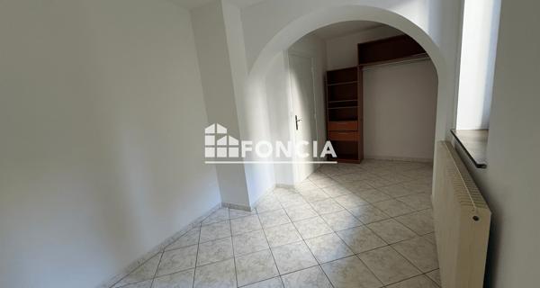Location Appartement 3 pièces 81.31 m² - Beynost 01700