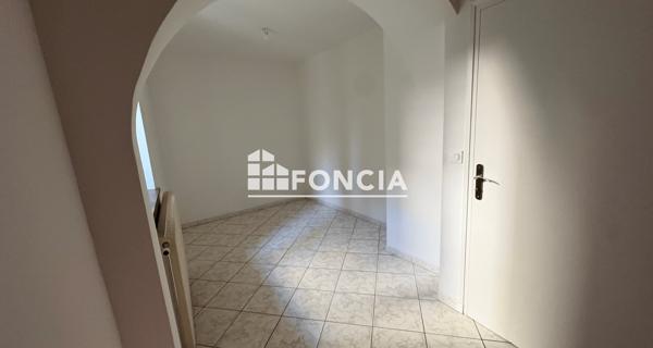 Location Appartement 3 pièces 81.31 m² - Beynost 01700