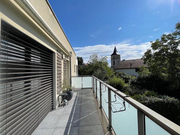 Divonne-les-Bains (01220) APPARTEMENT 3 CHAMBRES - GRANDES TERRASSES - GARAGE DOUBLE ET CAVE